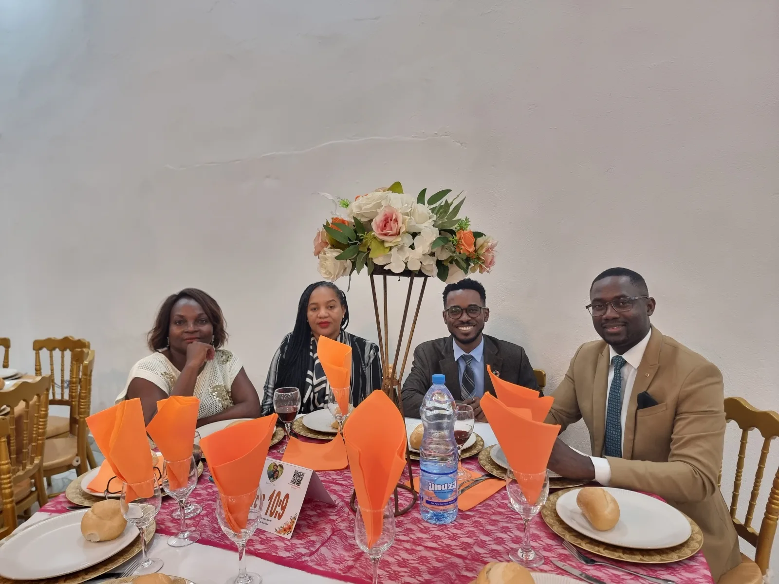 Photo de la fête — La Table Marc 10:9 vous salue